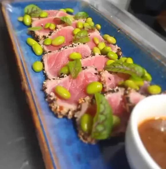 Ton tataki cu edamame
